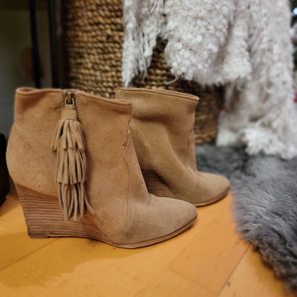 Suede booties - Picture 11 of 15